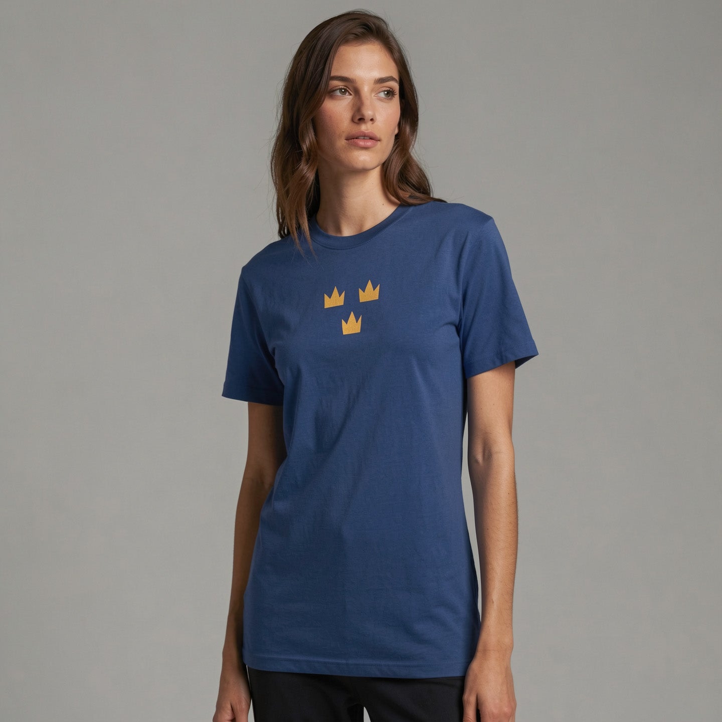 TRE KRONOR T-SHIRT in royal blue