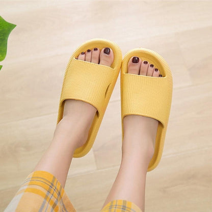 JUMPY SLIDERS in yellow